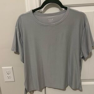Old Navy Active Women's Light Gray Short Sleeve Tee